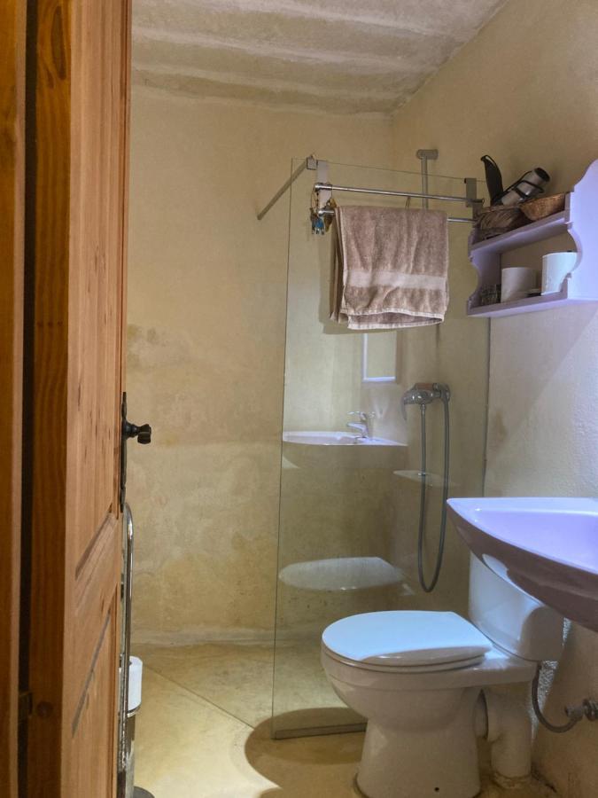 Għarb Peaceful Farmhouse Stay With Cozy Yard المظهر الخارجي الصورة