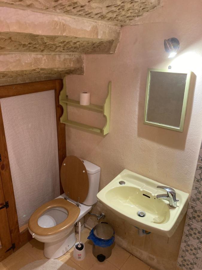 Għarb Peaceful Farmhouse Stay With Cozy Yard المظهر الخارجي الصورة
