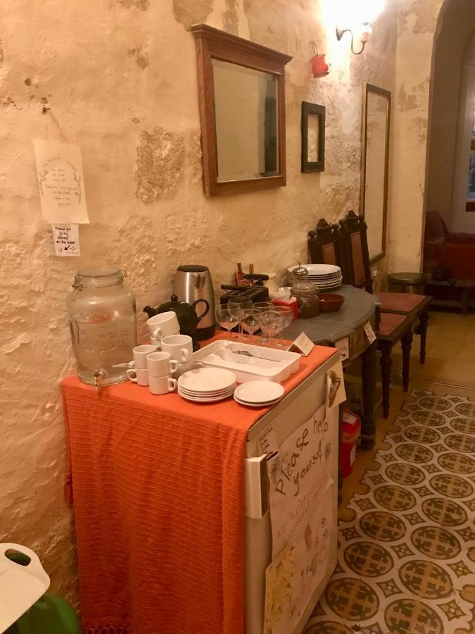 Għarb Peaceful Farmhouse Stay With Cozy Yard المظهر الخارجي الصورة